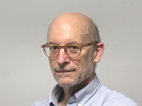  Nierenberg Headshot 2022.jpg